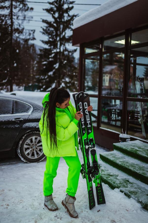 Royal Village Resort Bukovel Exteriör bild